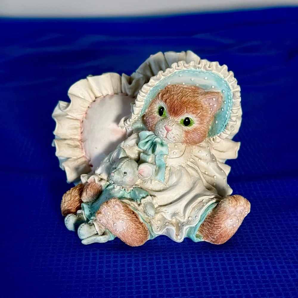 VTG ~ Calico Kittens ~ A Warm Hug with my Friend ~ Retired Collection